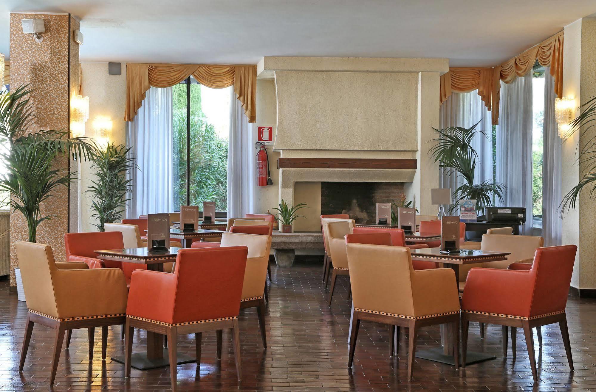 Hotel Nettuno Бардолино Экстерьер фото